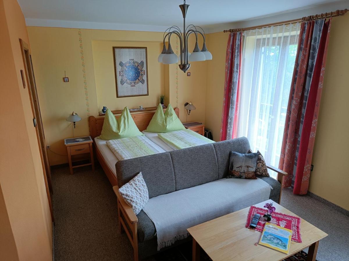 Haus Sundl - Privatzimmer Emmersdorf an der Donau Eksteriør bilde