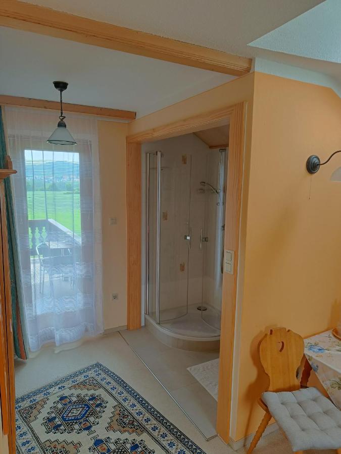 Haus Sundl - Privatzimmer Emmersdorf an der Donau Eksteriør bilde