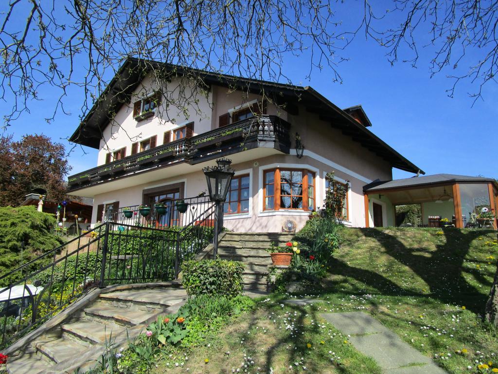 Haus Sundl - Privatzimmer Emmersdorf an der Donau Eksteriør bilde